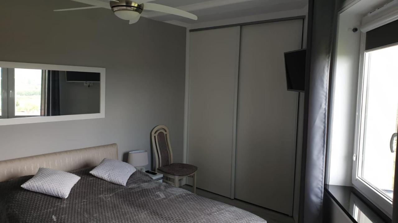 Apartamenty Podzamcze Валбжих Екстер'єр фото